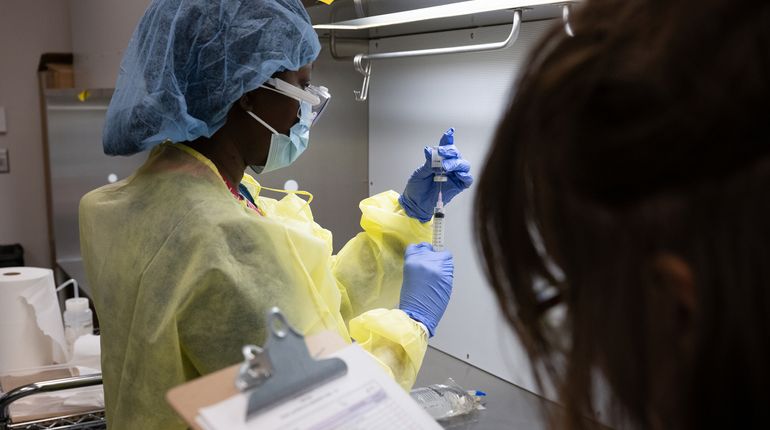 Pharmacy students working in lab and class on the Worcester campus