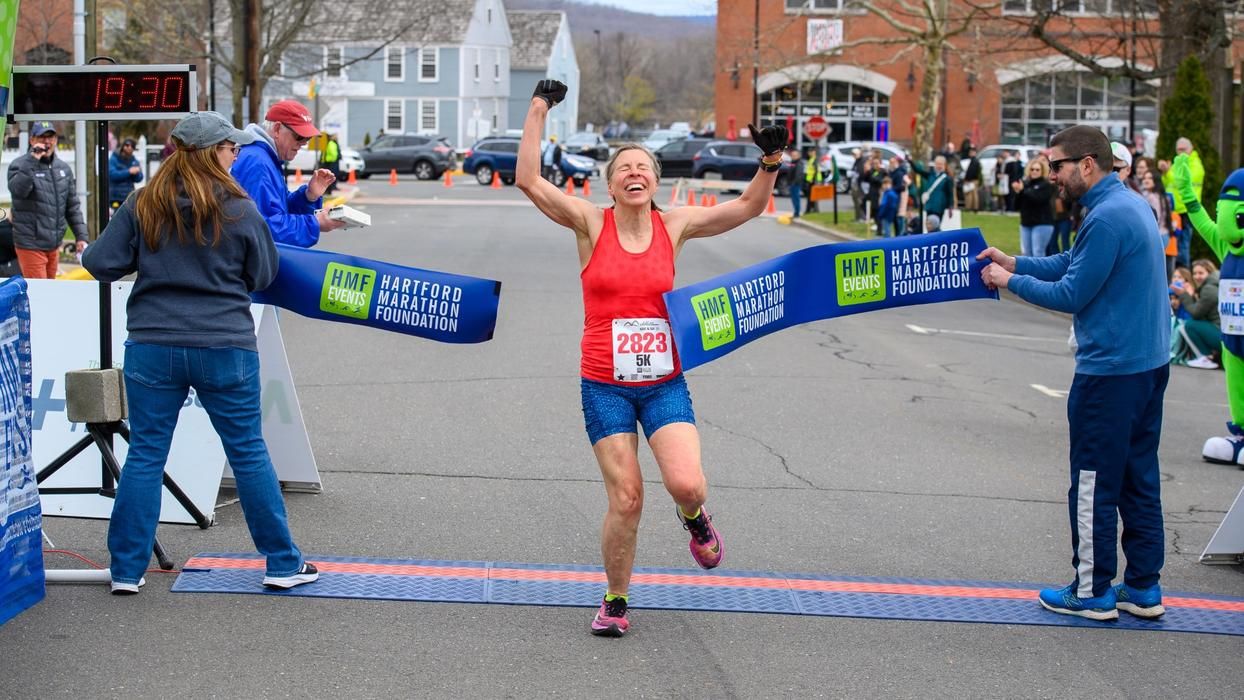 Linda Spooner wins the Middletown 5K