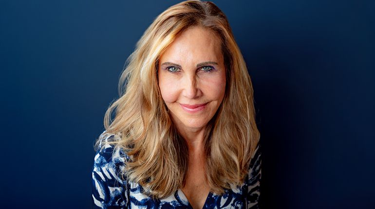 Headshot of Helen Figge