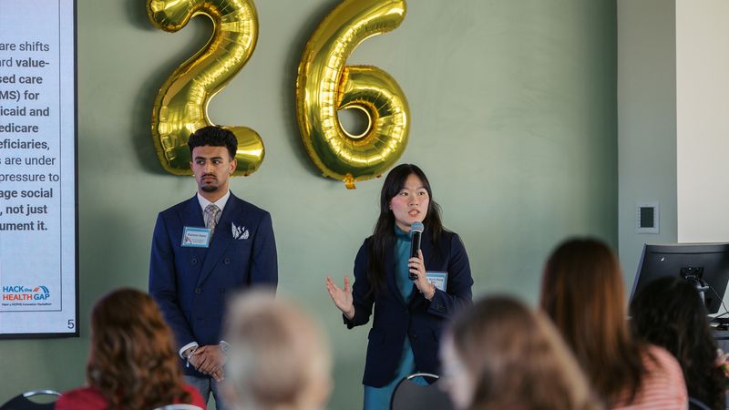 Hackathon in-article 1.jpg