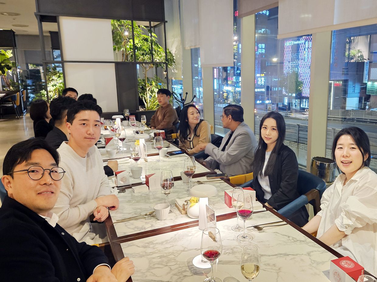 MCPHS International Alumni at a South Korea alumni event..