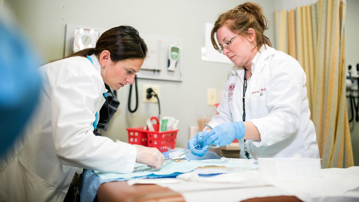 Accelerated Master of Physician Assistant Studies MCPHS