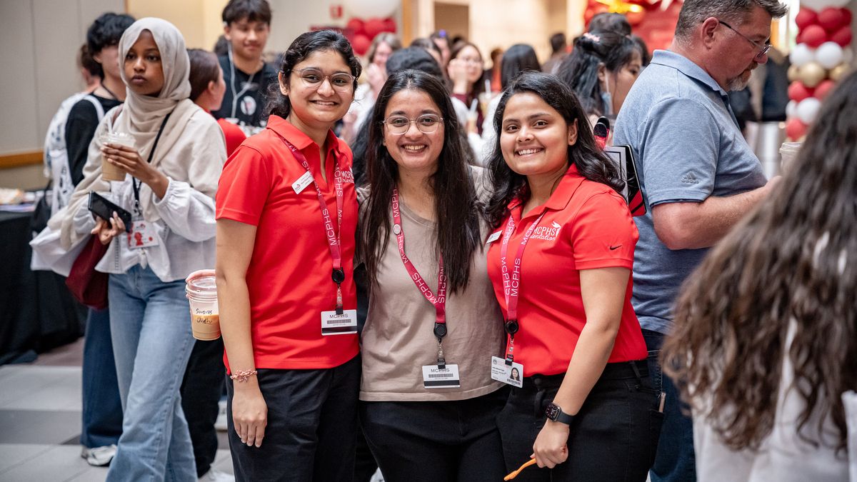 Students attending Orientation at MCPHS. 