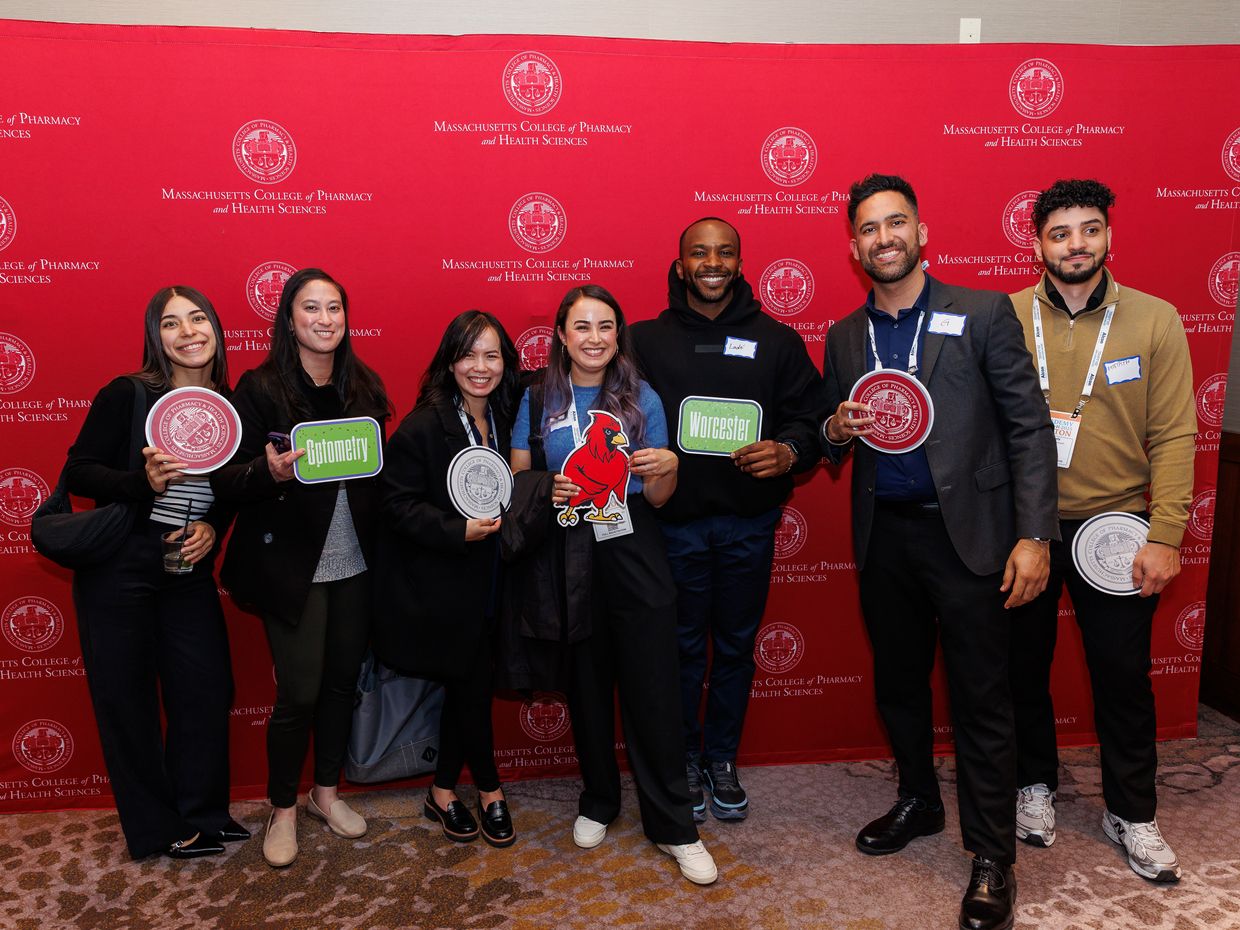 People at the AAO Alumni and Friends Reception