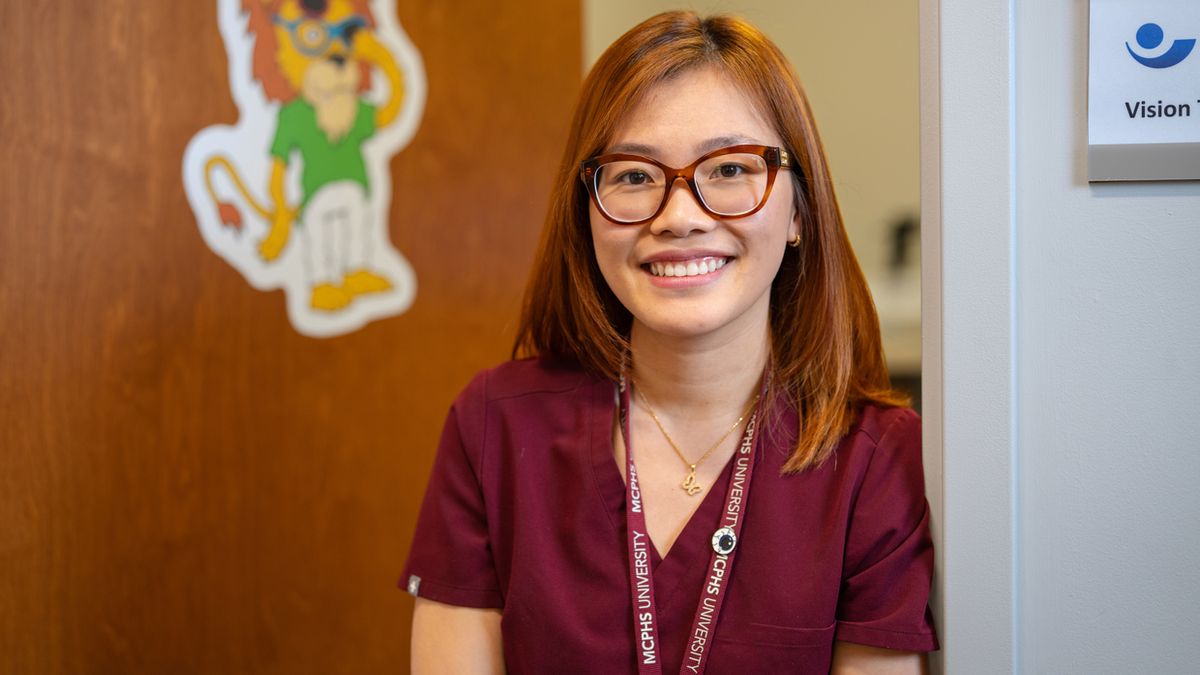 240411_MCPHS_Optometry_IanMac_472.jpg